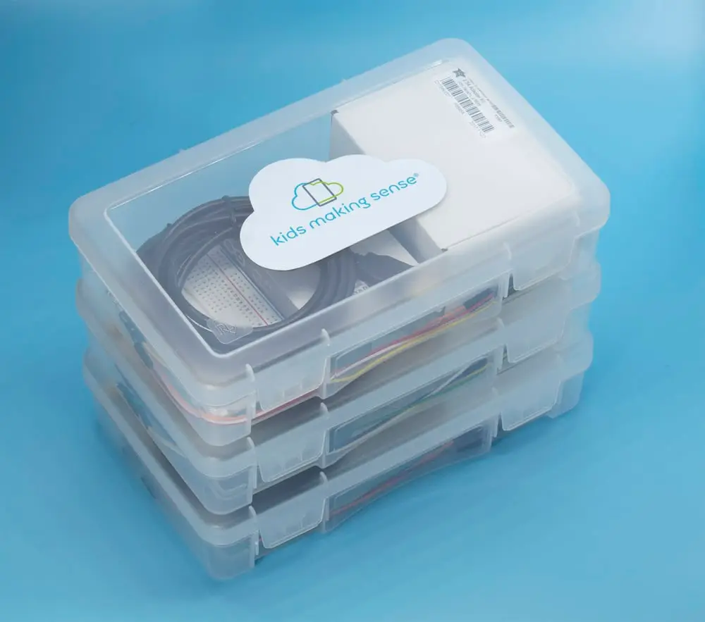 Maker_Kit_3_Stacked_Boxes_080321